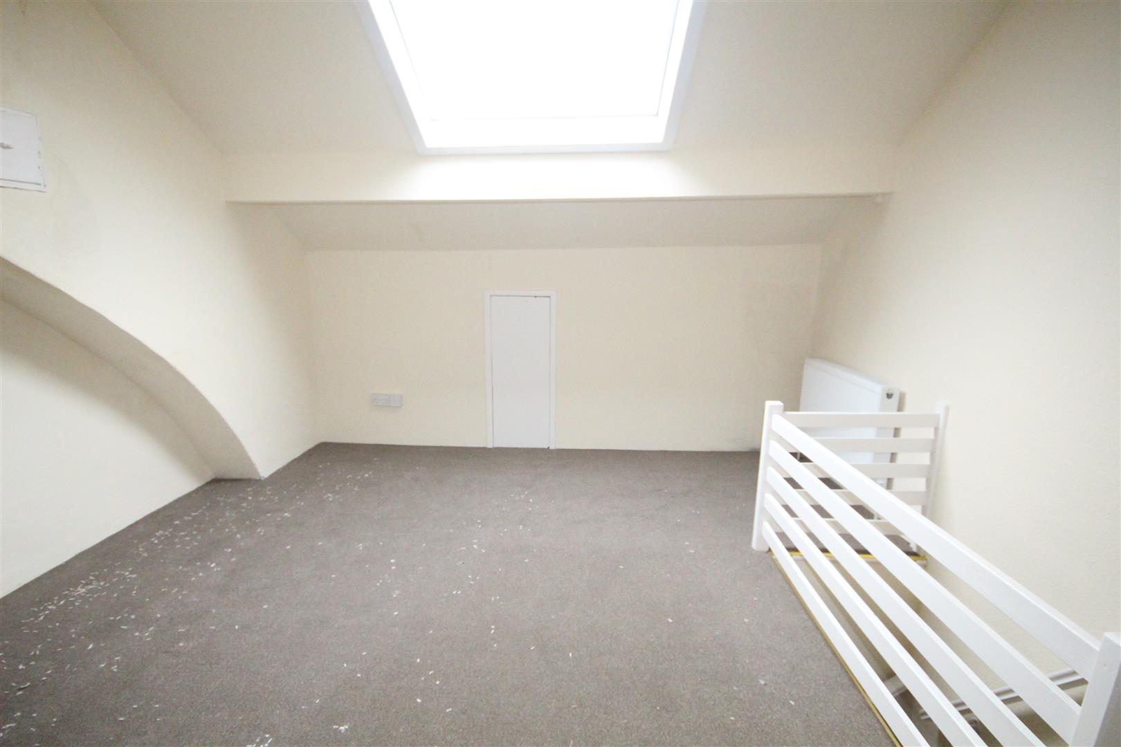 3 bedroom mid terrace house To Let in Barnoldswick - 2016-03-15 10.21.23.jpg